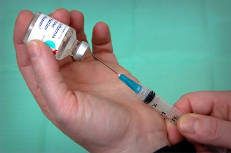 接种量(中国疫苗接种量超过20亿！新冠攻坚战取得重要胜利！)