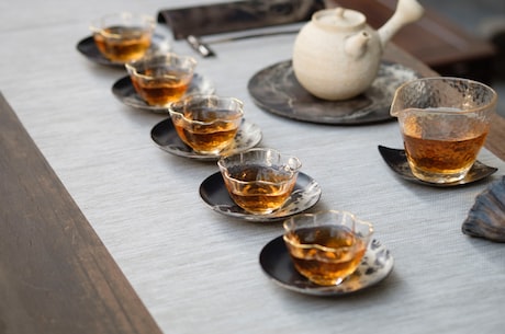勐海茶厂(勐海茶厂：中国茶叶的瑰宝)